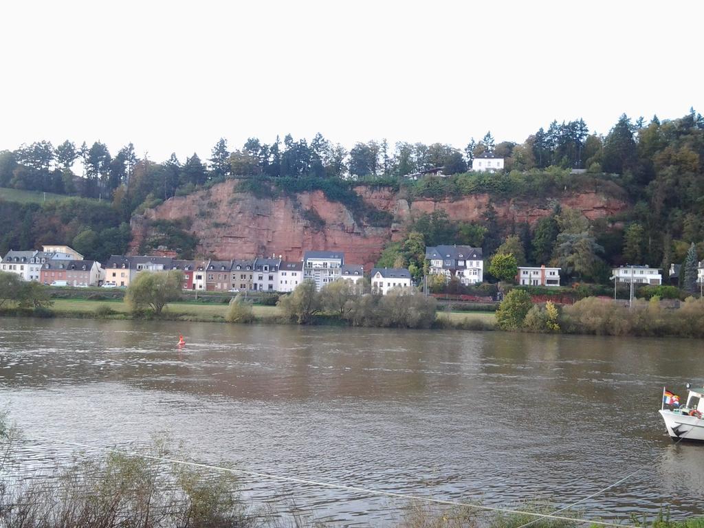 Saar-Mosel-Tal Leilighet Konz Eksteriør bilde